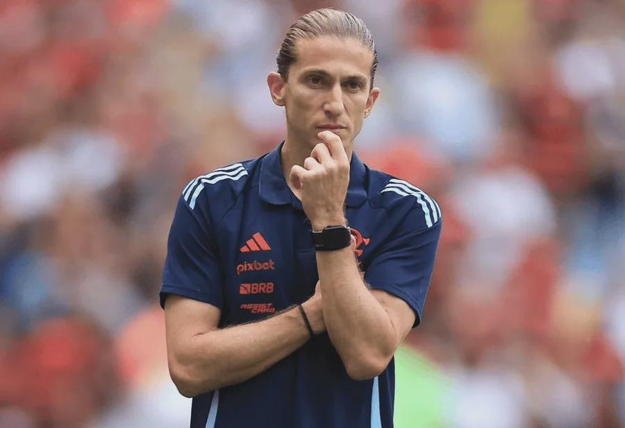 率队11-0晋级仅3个小时后，40岁少帅遭巴西豪门解雇：上赛季夺4冠